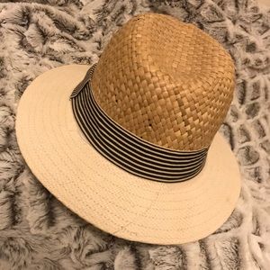 Zara Hat